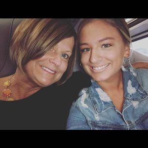 Meet your Posher, Tina